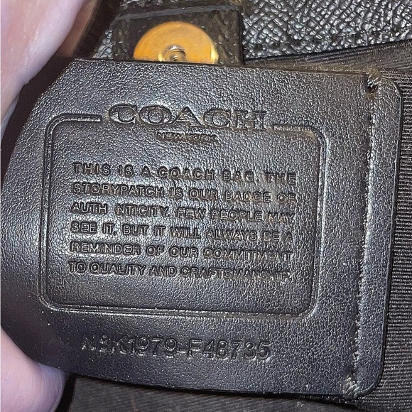 Coach Bag Authentic - Picture 2 of 4